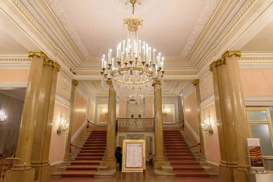 Italia - Venecia 131 - teatro La Fenice.jpg